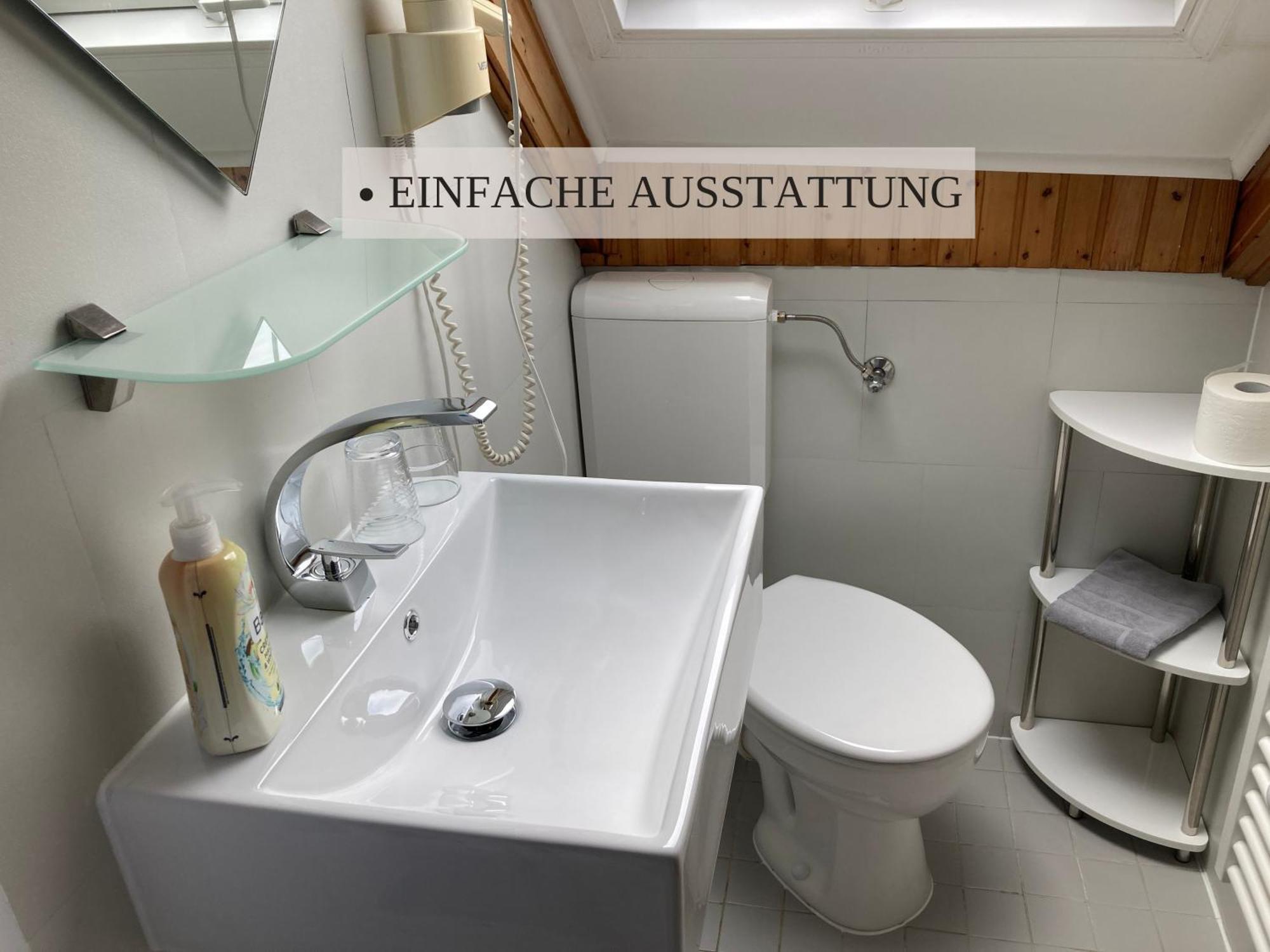 Haus Krabbe Zimmer Ohne Kueche, Fuer 1-2 Personen, Doppelbett, Zentral Gelegen Zwischen Cuxhaven Und Bremerhaven, Hunde Kostenfrei Willkommen, Kostenfreier Parkplatz 弗雷门 外观 照片
